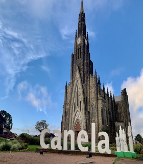 Catedral de Pedra de Canela.